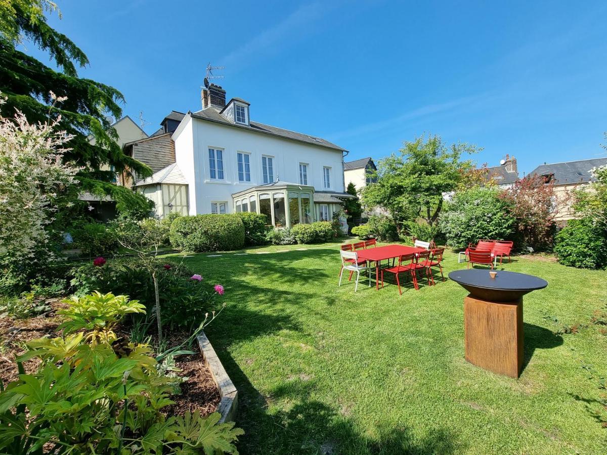 Holiday home Maison Saint Leonard